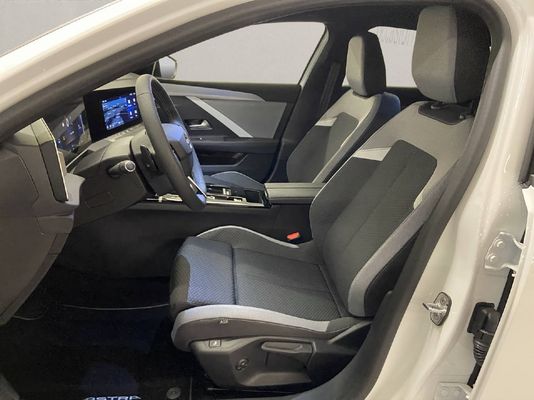 Opel Astra 1.2 T 130 Edition