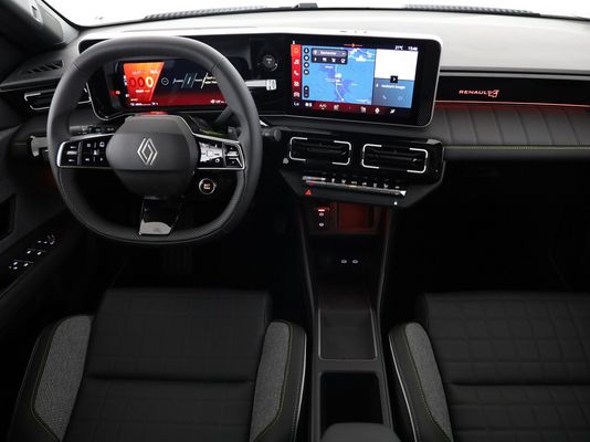 Renault R4 E-Tech Comfort Range iconic