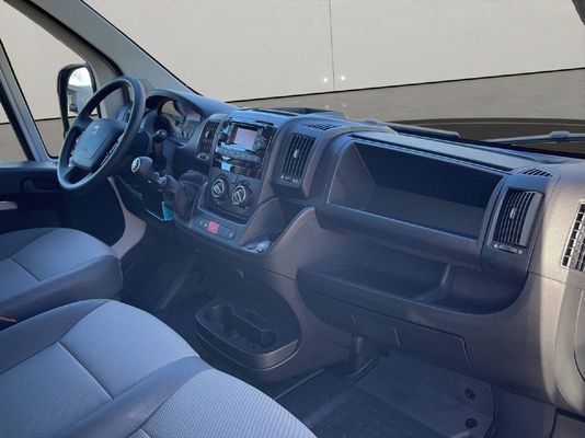 Peugeot Boxer Kaw. 335 L3H2 2.2 BlueHDi