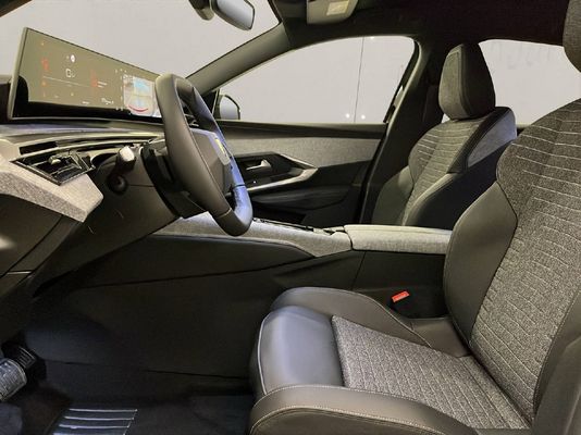 Peugeot 3008 1.2 Hybrid Allure Premium