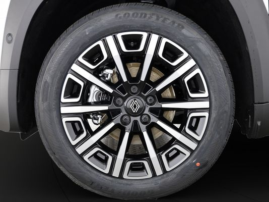 Renault R4 E-Tech Comfort Range iconic