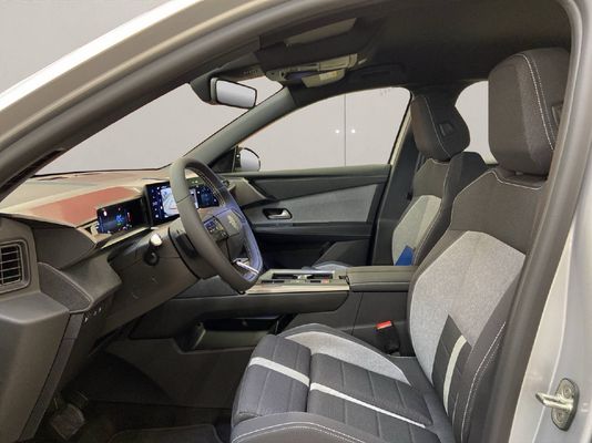 Opel New Grandland 1.6 T 195 Edition