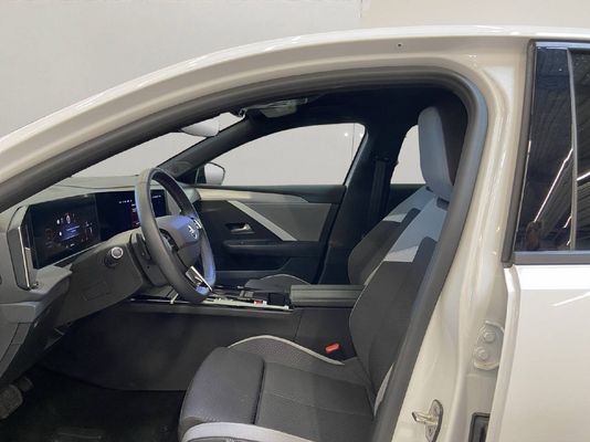 Opel Astra 1.2 T Hybrid Edition
