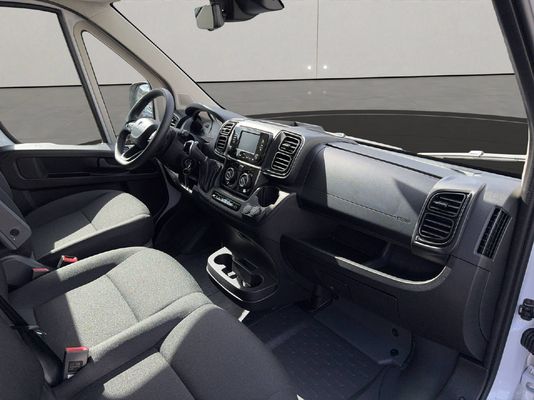 Peugeot Boxer Kaw. 335 L2H2 2.2 BlueHDi 140