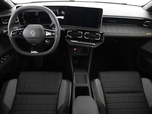 Renault R4 E-Tech Comfort Range iconic