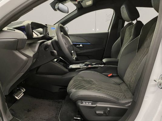 Peugeot 208 1.2 Hybrid 145 GT