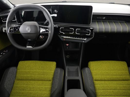 Renault R5 E-Tech Comfort Range iconic