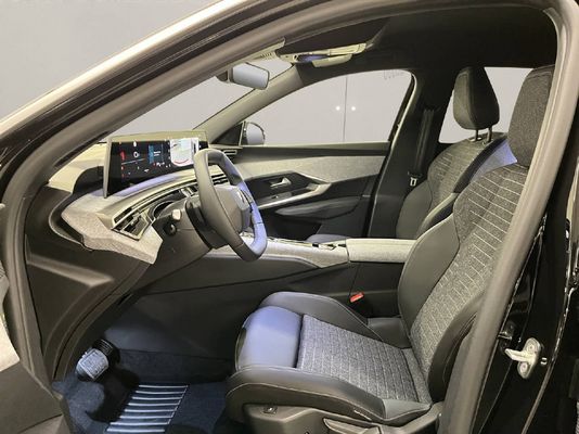 Peugeot 3008 1.2 Hybrid Allure Premium