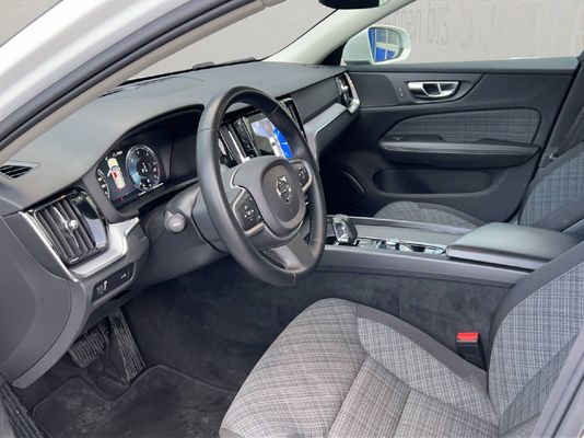 Volvo V60 2.0 B4 Momentum