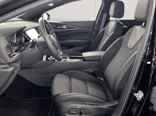 Opel Insignia Sports Tourer 2.0 D Edition