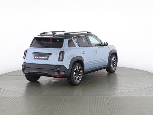 Renault R4 E-Tech Comfort Range iconic