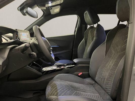 Peugeot 2008 1.2 Hybrid 145 GT