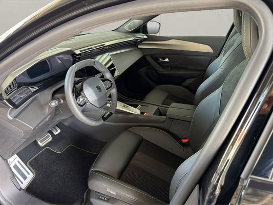 Peugeot 408 1.2 Hybrid GT Demo