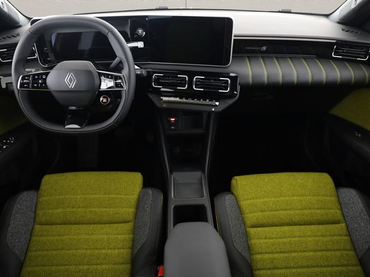 Renault R5 E-Tech Comfort Range iconic