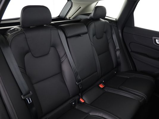 Volvo XC60 2.0 B5 MH Ultra Dark AWD