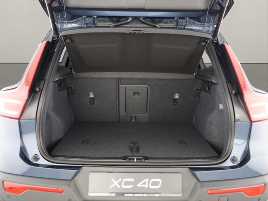 Volvo XC40 2.0 B4 MH Ultra Dark
