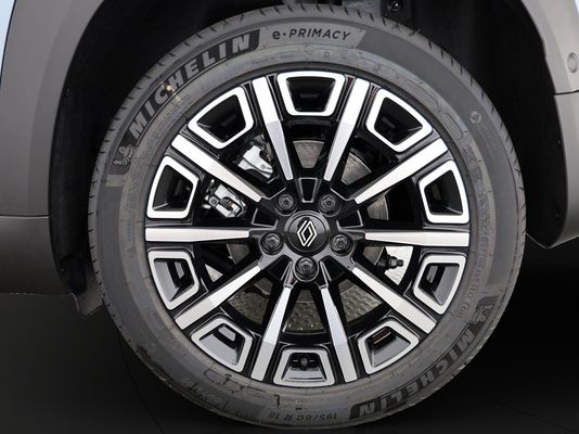 Renault R4 E-Tech Comfort Range iconic