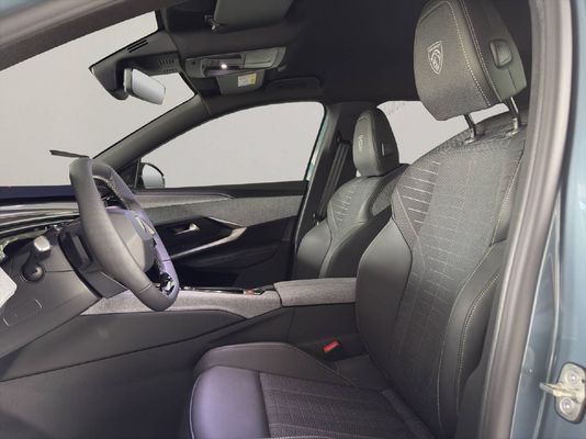 Peugeot 5008 1.2 Hybrid GT