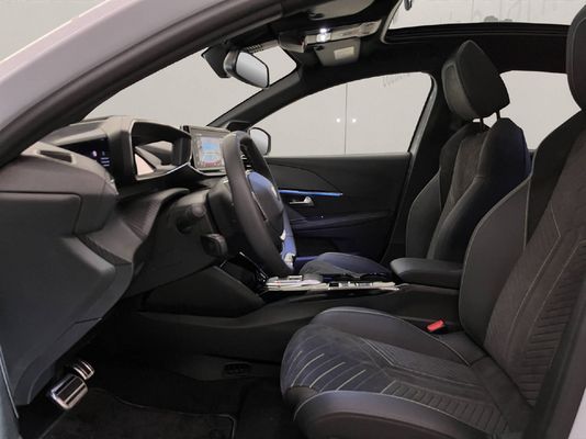Peugeot 208 e-GT