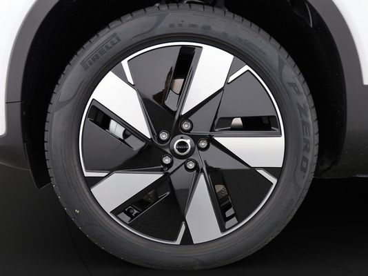 Volvo EX40 Twin Ultra AWD