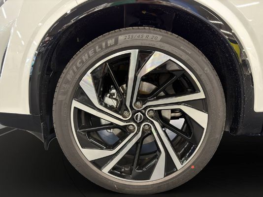 Nissan Qashqai 1.3 DIG-T Tekna+ 4x4