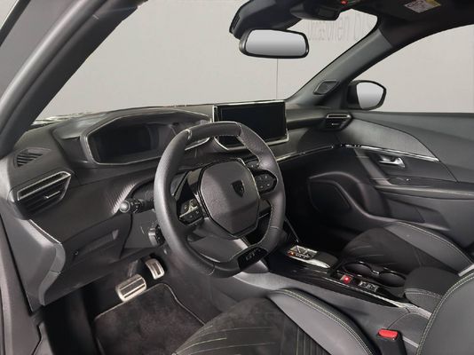 Peugeot 2008 1.2 Hybrid 145 PS GT