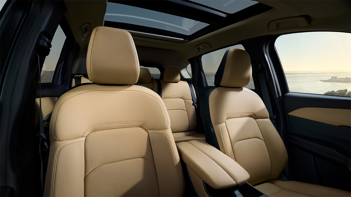 Das Sitzreihen vom brandneuen Mazda CX-5