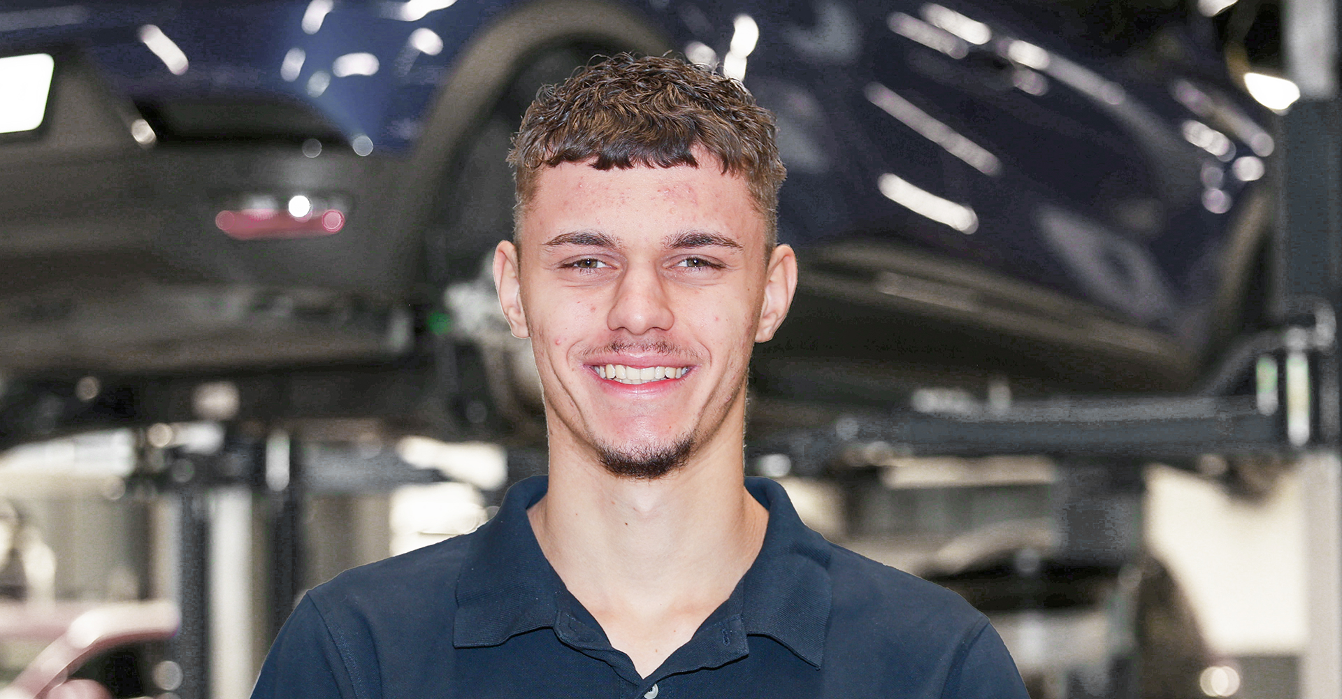 Lenny Khan - Automobil-Assistsent